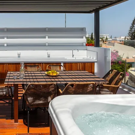 Willa Chris Le Mare Gold Luxury Protaras