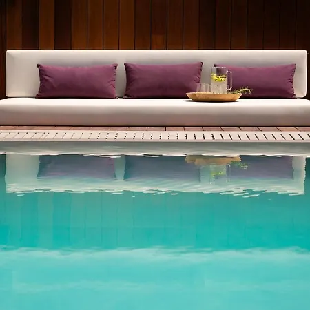فيلة Chris Le Mare Gold Luxury *