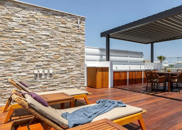 Chris Le Mare Gold Luxury Villa *