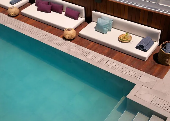 Chris Le Mare Gold Luxury Villa *