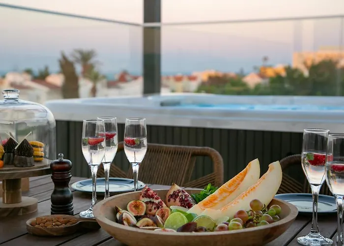 Chris Le Mare Gold Luxury *