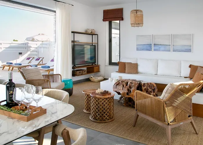 Chris Le Mare Gold Luxury Villa *