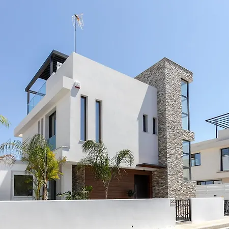 Chris Le Mare Gold Luxury Villa