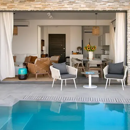 Chris Le Mare Gold Luxury * Protaras