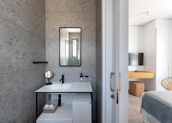 Chris Le Mare Gold Luxury