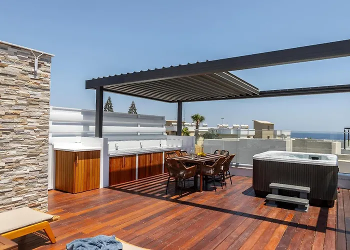 Chris Le Mare Gold Luxury * Protaras