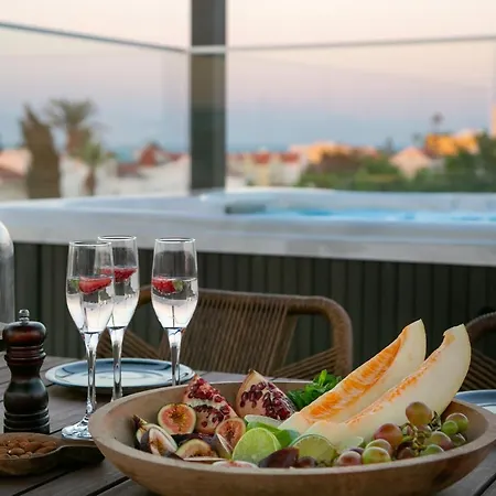 Chris Le Mare Gold Luxury *