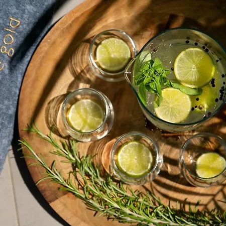 فيلة Chris Le Mare Gold Luxury