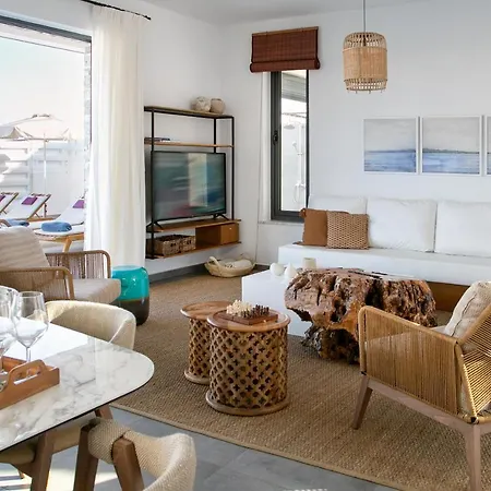 Chris Le Mare Gold Luxury Villa *