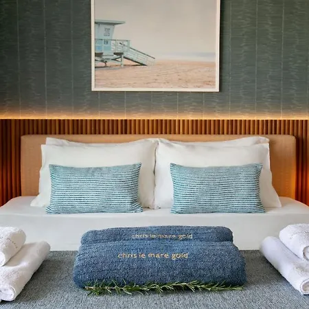 Chris Le Mare Gold Luxury بروتاراس