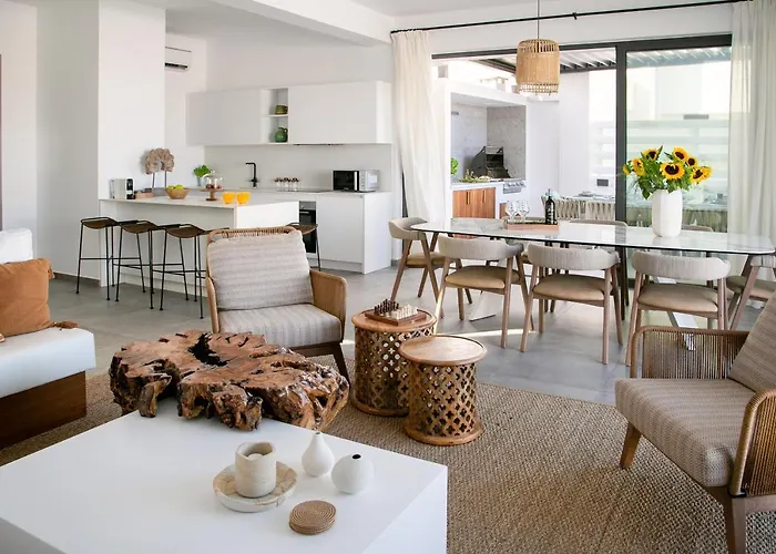 Chris Le Mare Gold Luxury Villa