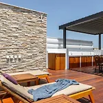 Chris Le Mare Gold Luxury Villa *