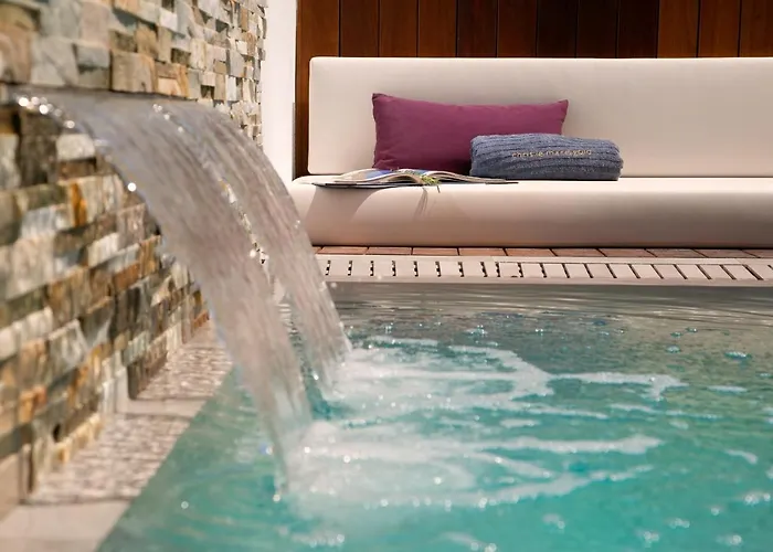 Chris Le Mare Gold Luxury